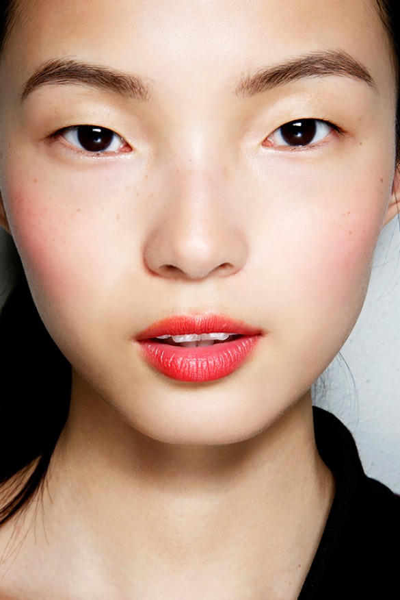 beleza | maquiagem | make up | dicas de maquiagem | maquiagem jovial | tipos de make para usar antes dos 30 anos | gliter nos olhos | gliter nos lábios | lápis colorido