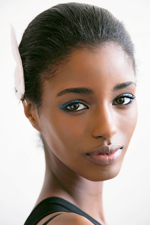 beleza | maquiagem | make up | dicas de maquiagem | maquiagem jovial | tipos de make para usar antes dos 30 anos | gliter nos olhos | gliter nos lábios | lápis colorido