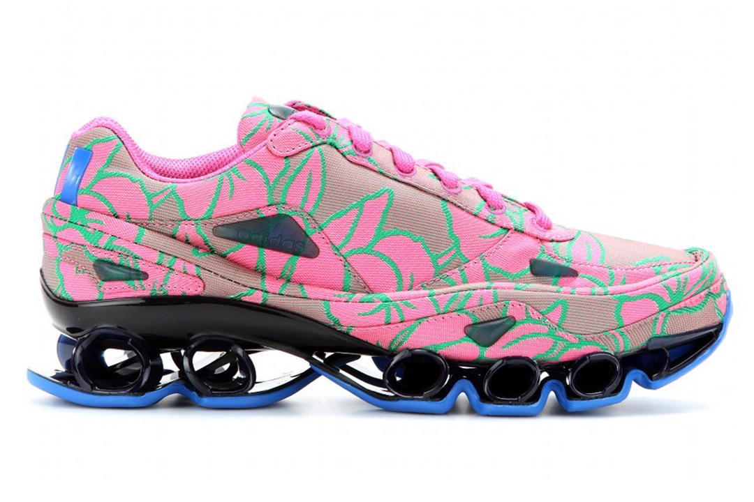 moda | moda 2014 | moda 2015 | tendências | inverno 2014 | verão 2015 | Chanel | sneakers | tênis esportivos | Tênis | como usar tênis | looks com tênis | Balenciaga | Topshop