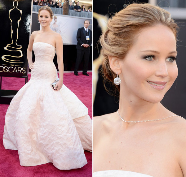 moda | celebridades | atrizes de Hollywood | Oscar 2013 | estilo das vencedoras do Oscar 2013 | Anne Hathaway | Jennifer Lawrence | vencedores do Oscar 2013 | Vencedoras de Melhores Atrizes do Oscar 2013 | Jennifer Lawrence melhor atriz Oscar 2013 | Anne