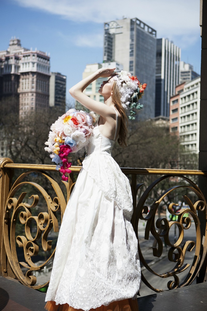 moda | grifes nacionais | Pó de Arroz | roupas de festas | aniversário de São Paulo | Marca Pó de Arroz faz homenagem ao aniversário de São Paulo com editorial | editoriais | inspiração para looks de festa | vestidos de casamento originais | estilo