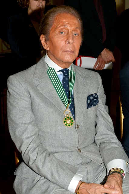 Valentino, estilista da marca Valentino, Valentino Garavani, Valentino ganha medalha de honra, moda