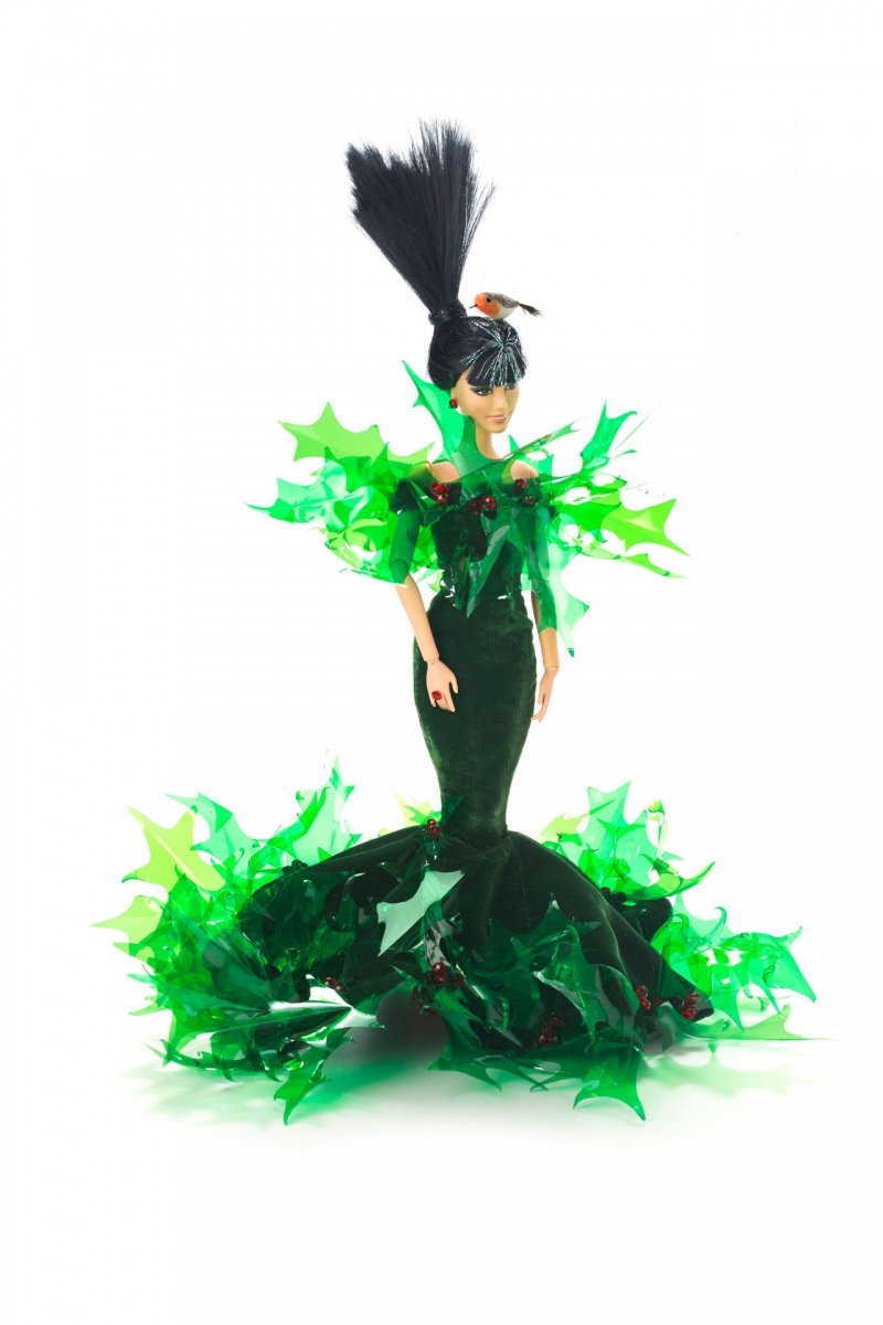 blog de moda | moda | compras | barbie natalina | Barbie de Natal | roupa de natal para a Barbie | colecionadores de Barbie | Stephen Jones | Stephen Jones cria coleção de Barbies de Natal