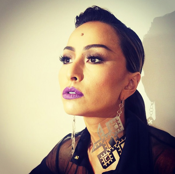 blog de moda | Beleza | cabelos | cabelos e maquiagem | sobre beleza | make up | maquiagem | cosmeticos | batons | batom de inverno | cores de batom para o inverno | batom vinho | batom roxo | batom marrom