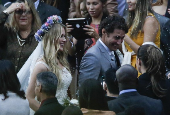 blog de moda | moda | sobre moda | moda noivas | beleza | acessórios | dicas de moda para noivas | coroa de flores | acessórios para noivas | beleza cabelo | penteado para noivas