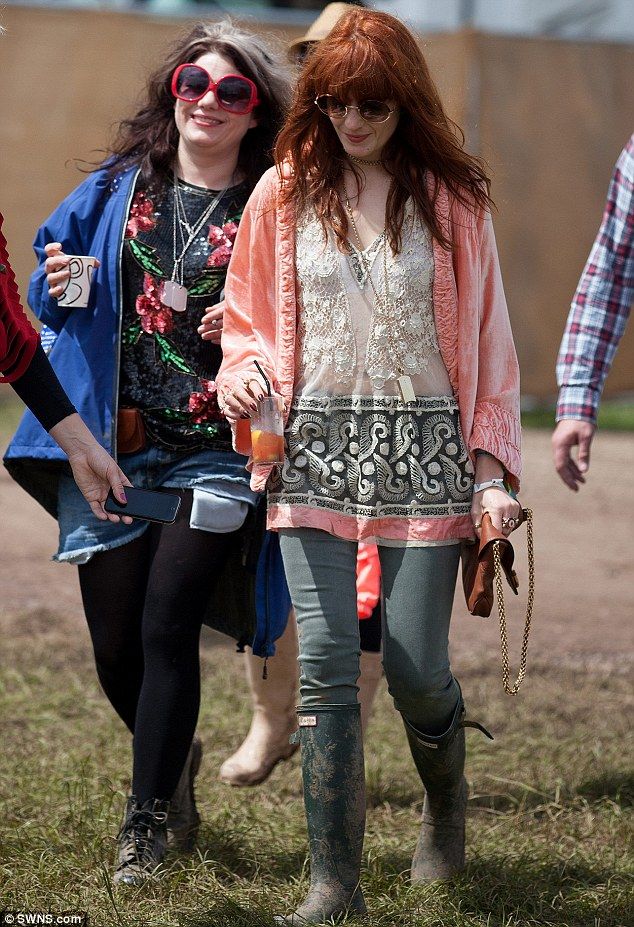 blog de moda | Moda | roupas | roupa | sobre moda | vestido | moda roupa | roupa da moda | blusas | vestidos de festa | vestido para festa | roupas da moda | anos 70 | boho chic | folk | hippie chic | Glastonbury Festival 2013 | os looks do festival Glas