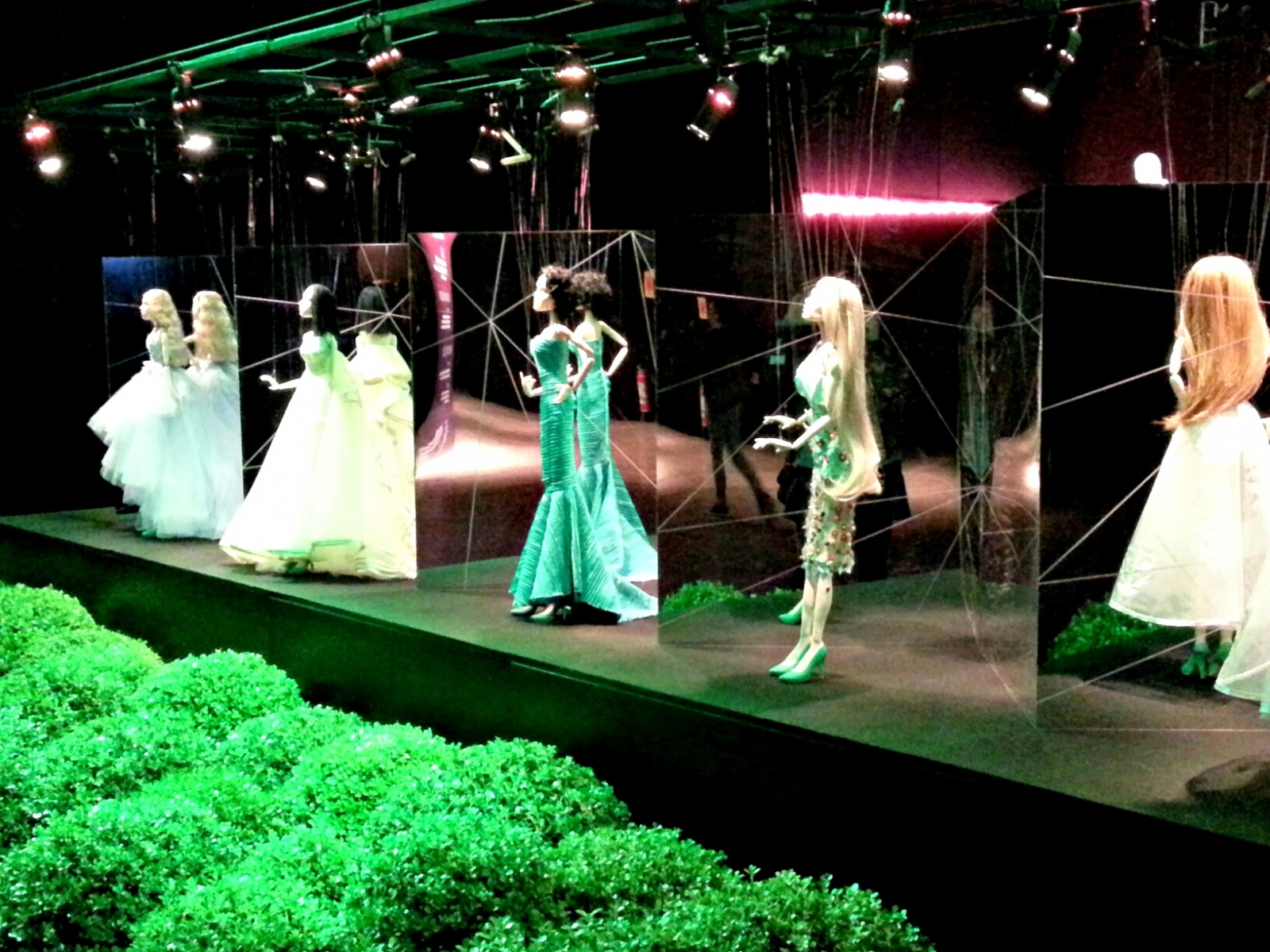 blog de moda | eventos de moda | Paraná Business Collection | Moda | roupas | roupa | sobre moda | vestido | moda roupa | roupa da moda |  blusas | vestidos de festa | vestido para festa | roupas da moda