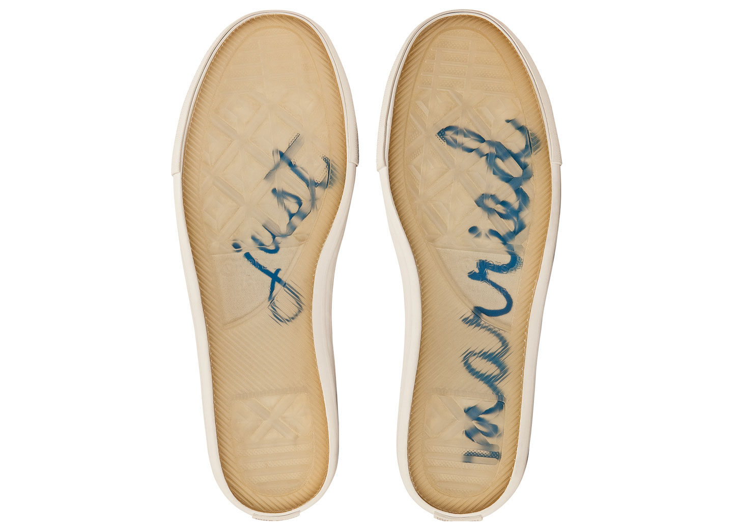 blog de moda | Moda | roupas | roupa | sobre moda | vestido | sapatos de noiva | roupa da moda | moda noivas | vestidos de festa | vestido para festa | roupas da moda | sapatos | tênis | tênis para noivas