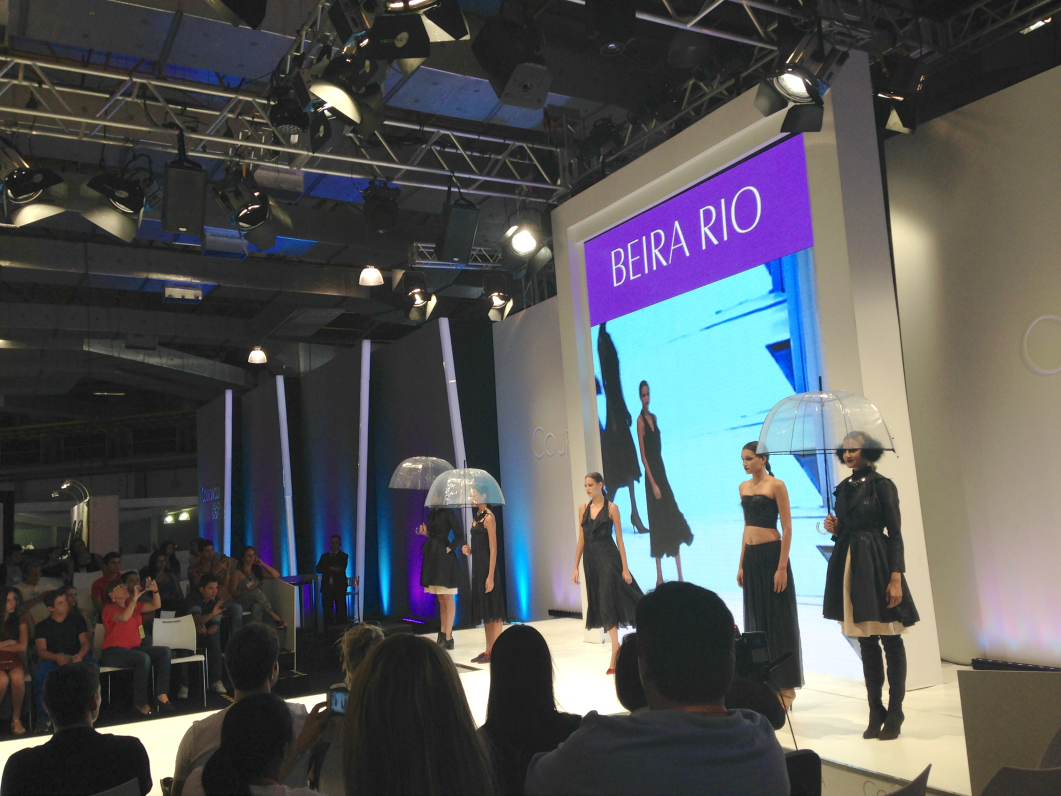 moda | compras | achados | inverno 2015 | Couromoda | Feira couromoda 2015 | tendências de moda inverno 2015 | acessórios | colar gipsy | tendência acessórios inverno 2015 | eventos de moda