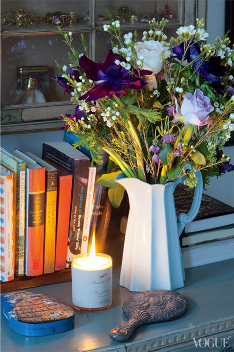 Moda | decoração | casa | decoração fashion | casa de Florence Welch | celebridades | decoração retrô | decoração colorida | o novo apartamento de Florence Welch