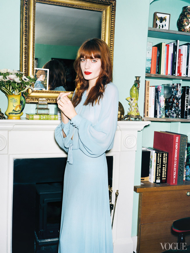 Moda | decoração | casa | decoração fashion | casa de Florence Welch | celebridades | decoração retrô | decoração colorida | o novo apartamento de Florence Welch