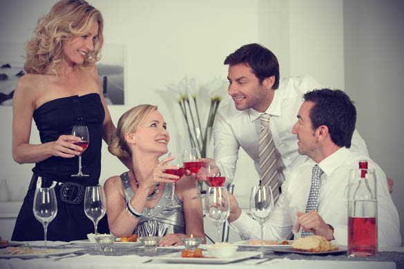 relacionamento | entretenimento | pessoas | cotidiano | gente | visitas | como receber bem as visitas | Dicas de etiqueta | 10 gafes para não cometer com as visitas | dicas para ser um bom anfitrião