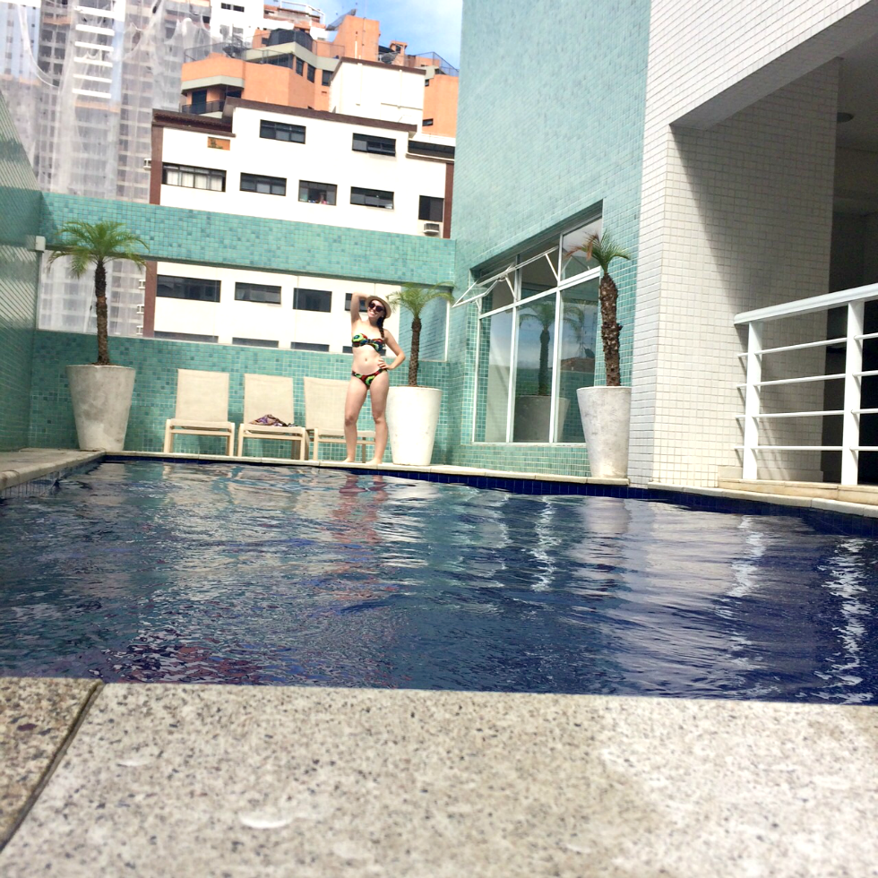 entretenimento | cotidiano | amigos | feriado | Gopro | cliques embaixo dágua | como funciona gopro embaixo dágua | piscina | fotos na piscina | Marcéli Paulino