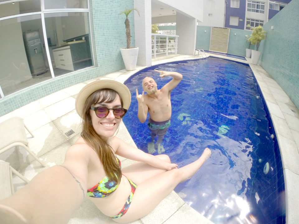 entretenimento | cotidiano | amigos | feriado | Gopro | cliques embaixo dágua | como funciona gopro embaixo dágua | piscina | fotos na piscina | Marcéli Paulino