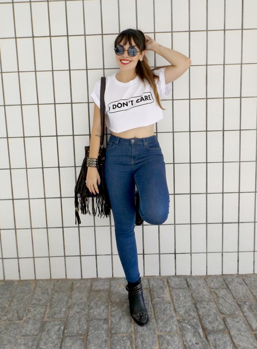 moda | look do dia | look do dia basico | blusa cropped | Liverpool | camisetas liverpool | calça de cintura alta | look dia | look para o dia | look com calça jeans | look com calça jeans de cintura alta