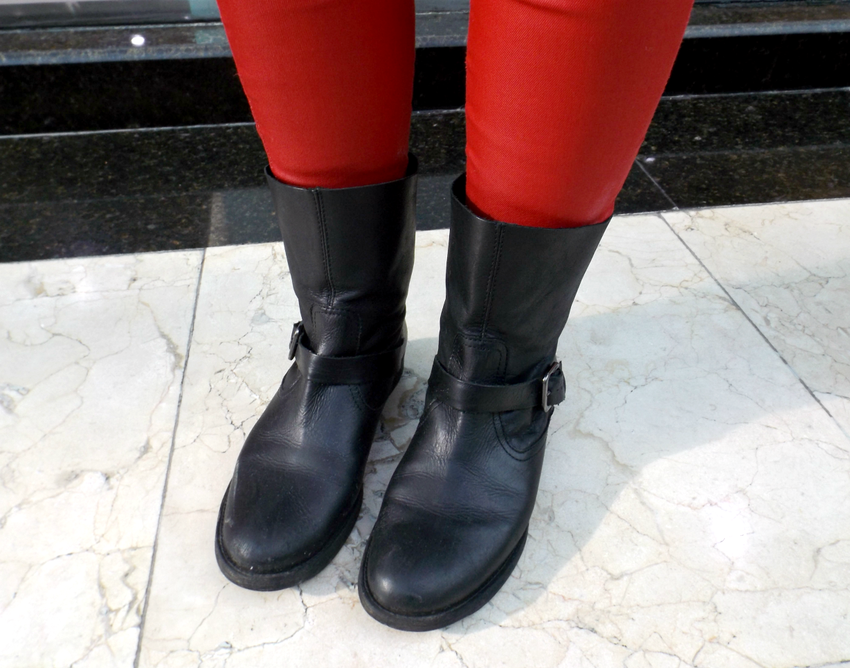 moda | moda 2015 | moda inverno 2015 | inverno 2015 | look do dia | look do dia casual | camisa feminina | calça vermelha | chapéu | maxirregata