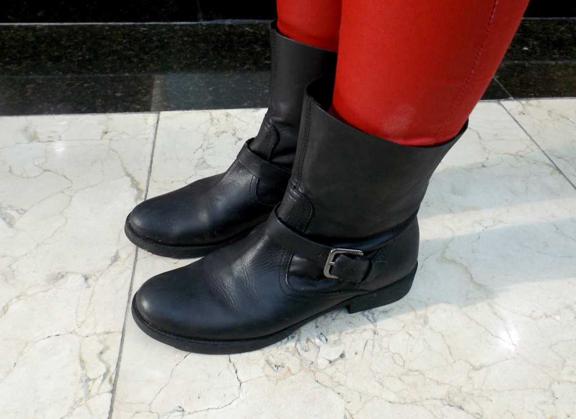 moda | moda 2015 | moda inverno 2015 | inverno 2015 | look do dia | look do dia casual | camisa feminina | calça vermelha | chapéu | maxirregata