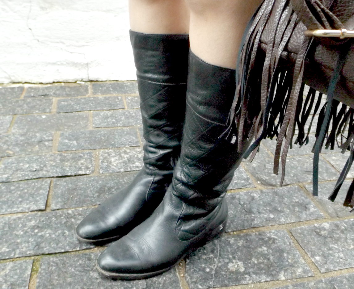 moda | inverno 2015 | moda inverno 2015 | maxicardigan | look do dia | look casual | look do dia casual | chapéu | bota | botas de montaria | short de renda