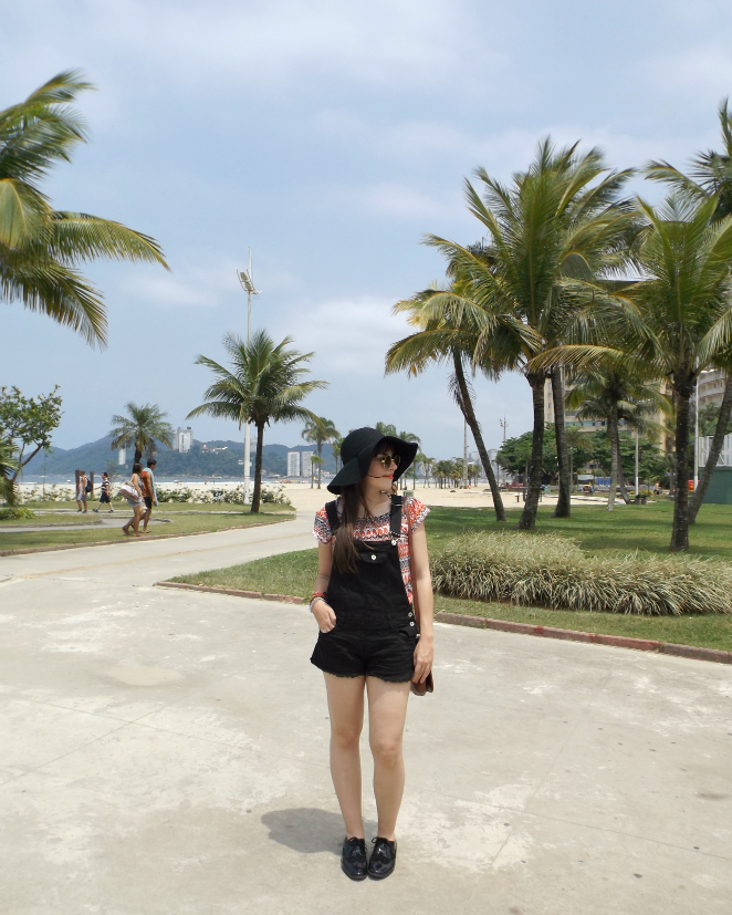 moda | look do dia | look para o dia | look com jardineira | look com macaquinho | jardineira de brim | jardineira jeans | jardineira preta | jardineira curta | looks do dia | look da Marcéli Paulino | blusa com estampa étnica | oxfords | verão 2015 | mod