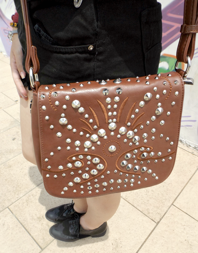 moda | look do dia | look para o dia | look com jardineira | look com macaquinho | jardineira de brim | jardineira jeans | jardineira preta | jardineira curta | looks do dia | look da Marcéli Paulino | blusa com estampa étnica | oxfords | verão 2015 | mod