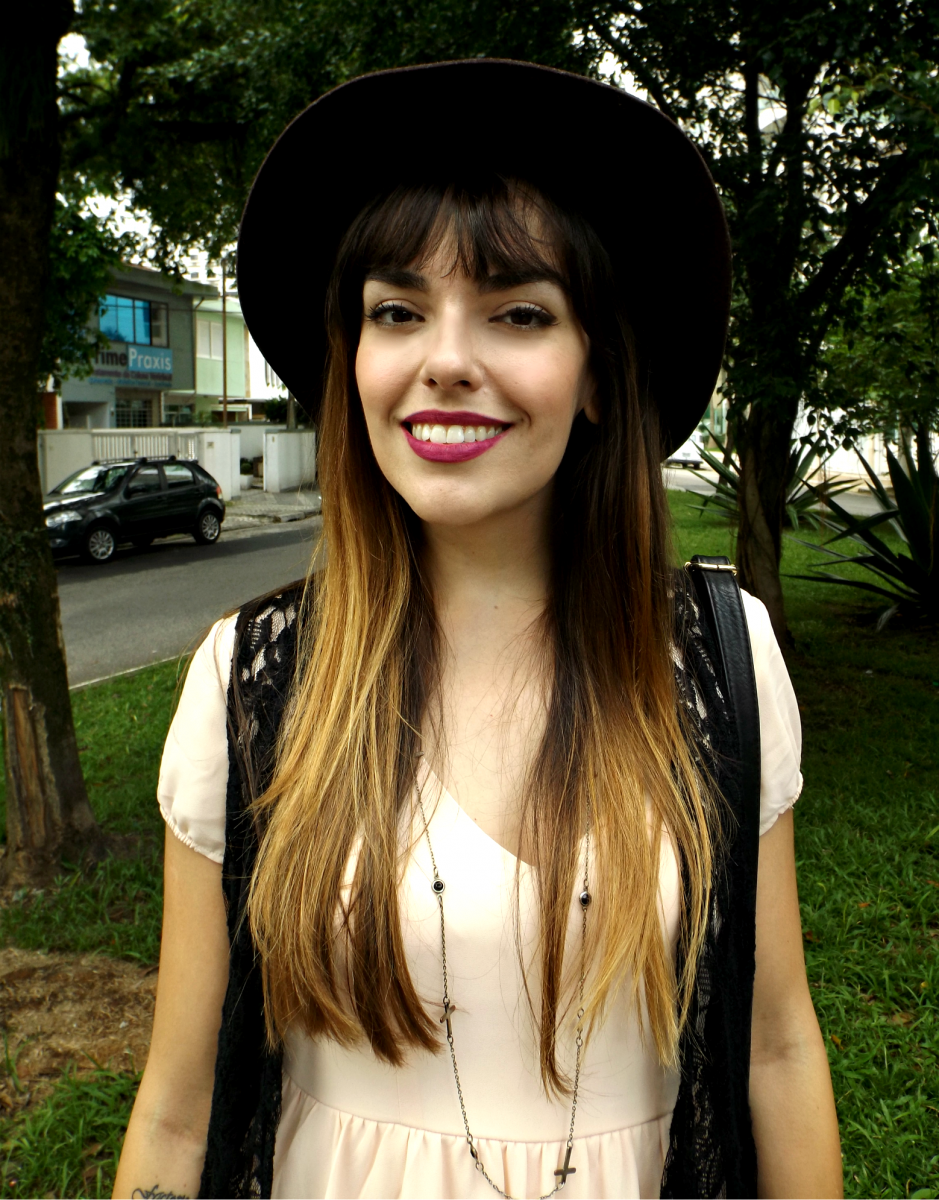 moda | moda 2015 | look do dia | look botas | meia estação | vestido | chapéu | botas | look para final de semana | look com vestido e bota