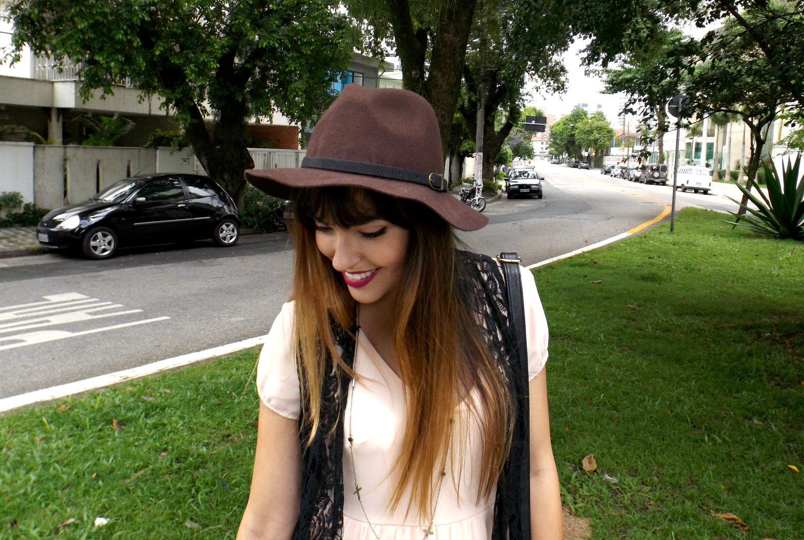 moda | moda 2015 | look do dia | look botas | meia estação | vestido | chapéu | botas | look para final de semana | look com vestido e bota