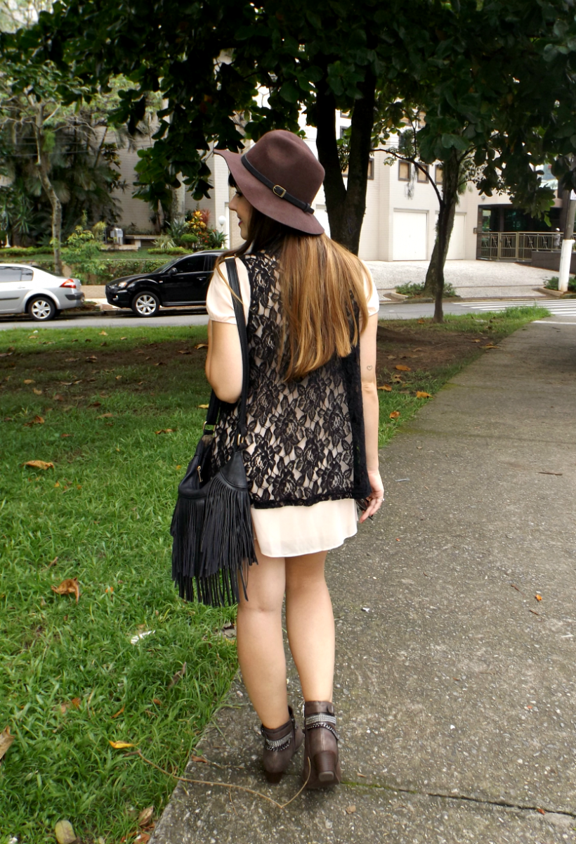 moda | moda 2015 | look do dia | look botas | meia estação | vestido | chapéu | botas | look para final de semana | look com vestido e bota