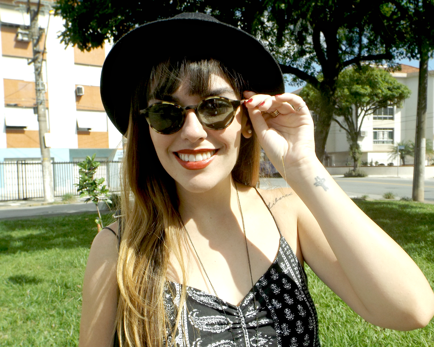 moda | look do dia | look do dia básico | vestido boho | look roupa | chapéu | botas | bota cano curto