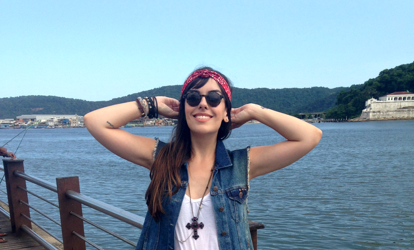 moda | look do dia | o meu look | look para o dia | looks do dia | look basico | anos 70 | headband | colete jeans | short jeans | sandália gladiadora