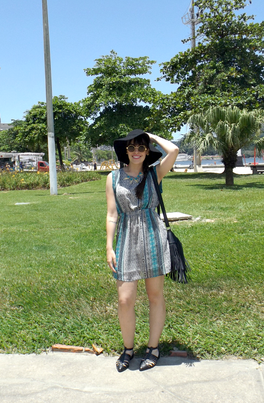 moda | look do dia | look com chapéu | looks do dia | seleção de looks do dia | dois chapéus, vários looks | looks do dia 2014 | chapéu floppy | chapéu côco