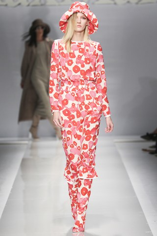 moda | moda verão 2015 | semanas de moda | Milan Fashion Week | MFW | tendências verão 2015 | floral | jeans | bordado | fluidez | estampa | dicas de moda