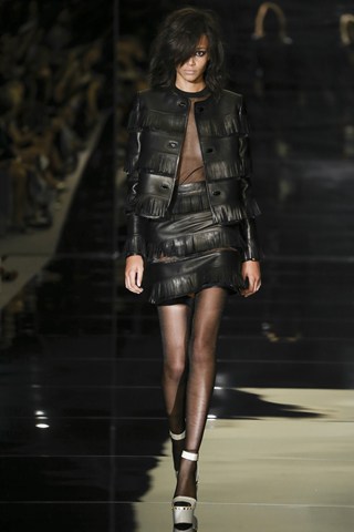 moda | moda verão 2015 | semanas de moda | Milan Fashion Week | MFW | tendências verão 2015 | floral | jeans | bordado | fluidez | estampa | dicas de moda