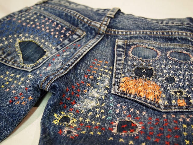 moda | dicas de moda | consultoria de moda | 5 peças versáteis para todas as estações | bolsa saco | parca | saia de couro | vestido de franjas | jeans bordado