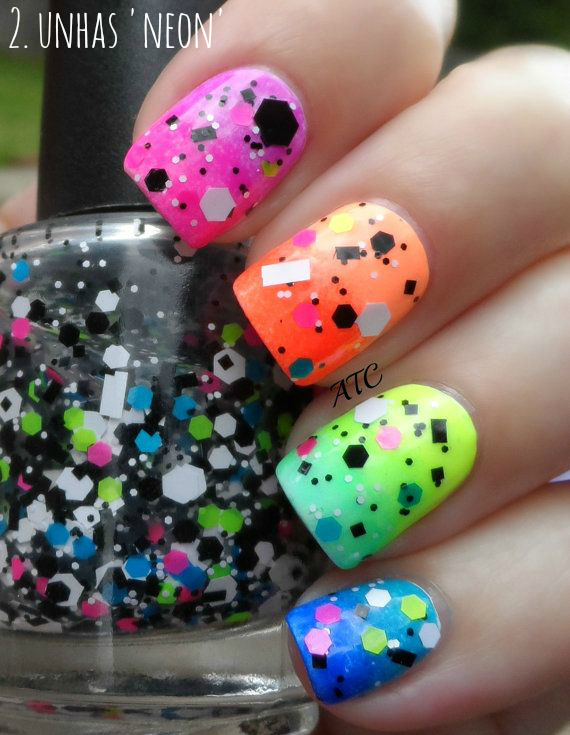 beleza | maquiagem | make up | cabelos | penteados | apostas de beleza que são feias | 6 trends de beleza que não estão mais na moda | unhas | sobrancelha | cabelo metade raspado