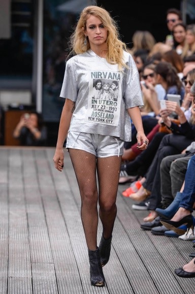 blog de moda | moda | sobre moda | desfiles | SPFW | SPFW inverno 2014 | moda 2014 | moda 2013 | weekend inspiration | inspiração do fim de semana | top cropped | barriga de fora | saia evasê | short e camiseta